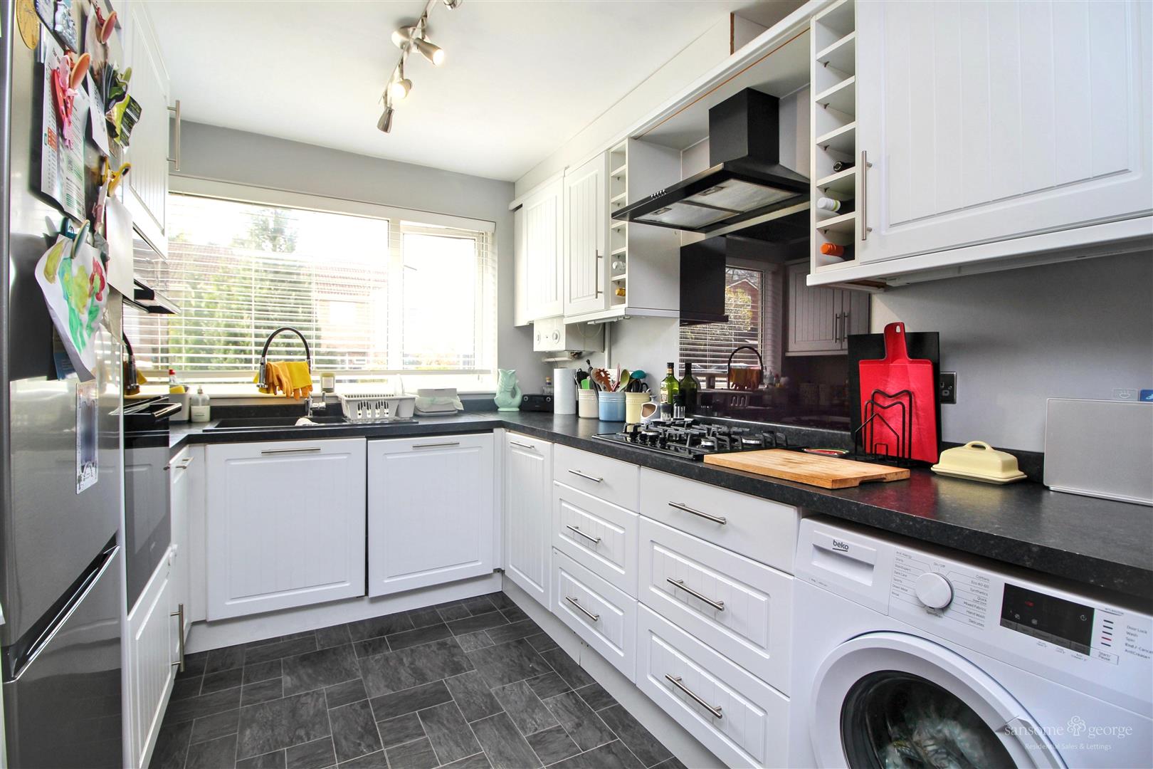 Lilac Close, Purley On Thames, Reading